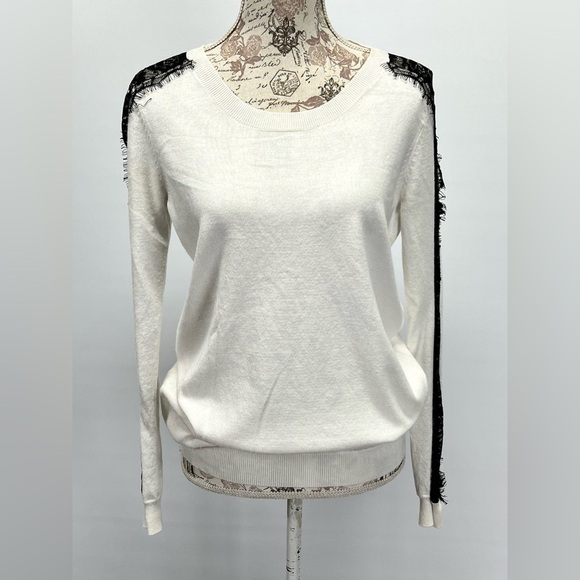 IJEANS by BUFFALO Ivory with black lace accent crew neck sweater size M - Picture 8 of 13